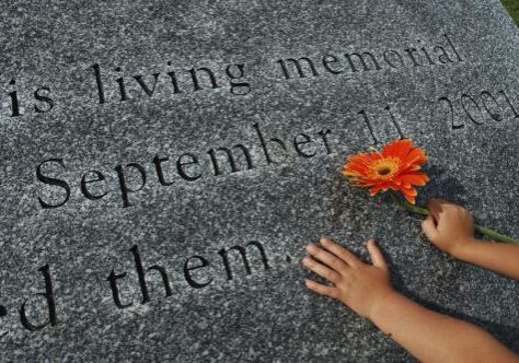 9_11_Memorial_childs_hands